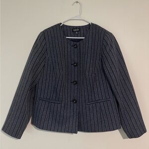 Isabella Tailored Blazer with Modern Collarless Design